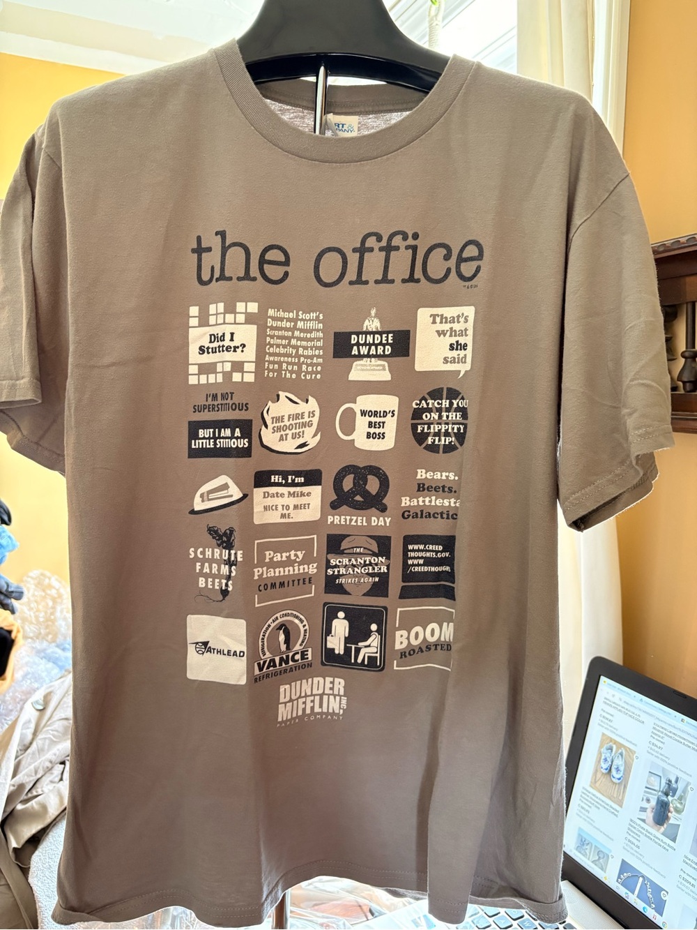 ‘the office' Graphic Tee. Mens med. Short sleeve Michael Scott Port & Company